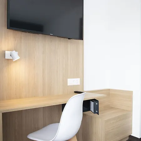 Swiss Chocolate By Fassbind فندق لوزان